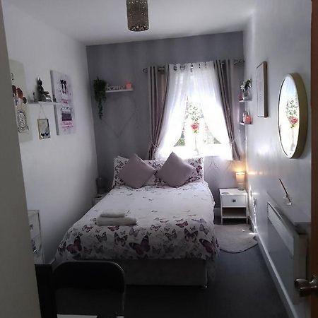 Bed And Breakfast Double Room Chester City Centre, Free Parking Exteriör bild